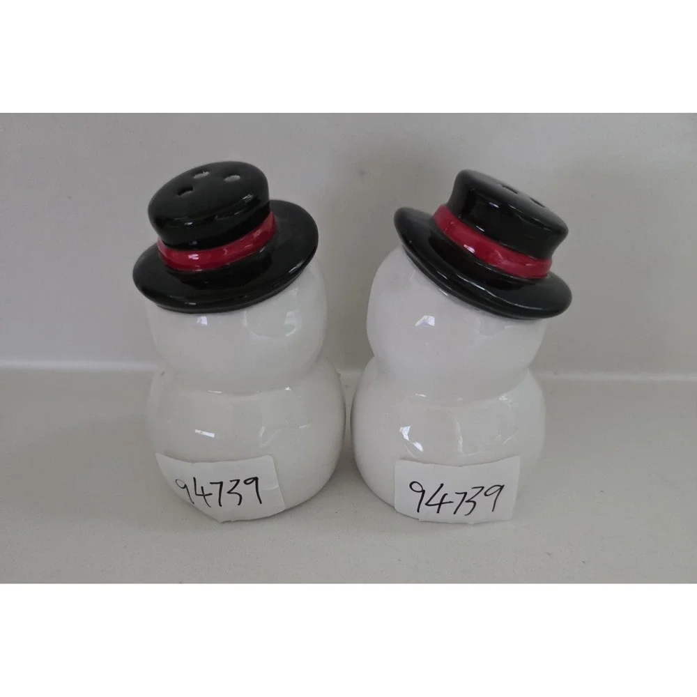 Ceramic Snowman‎ Salt And Pepper Shaker Set New With Tag
